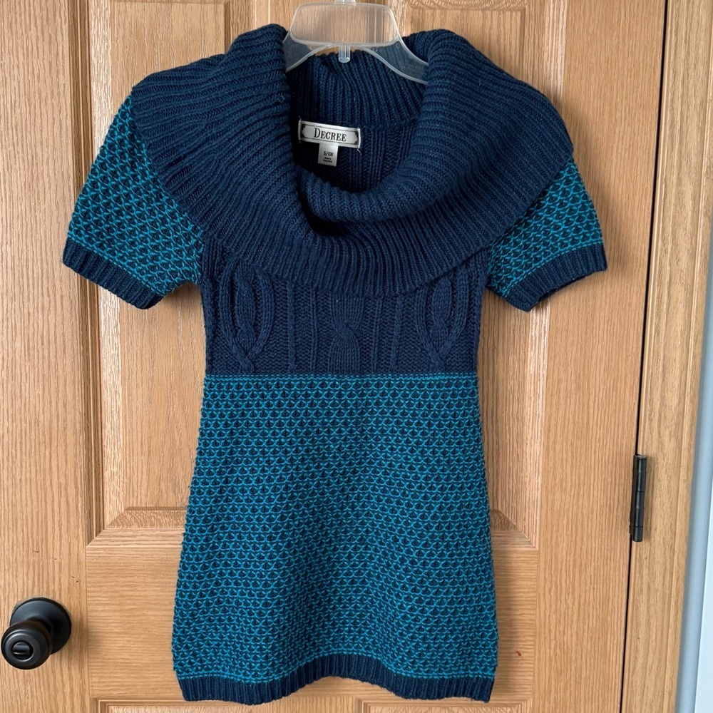 Decree Teal and Navy Short-Sleeve Cowl Neck Knit Top